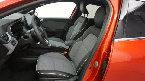 Renault Clio Techno full hybrid E-Tech 145 (103Kw)