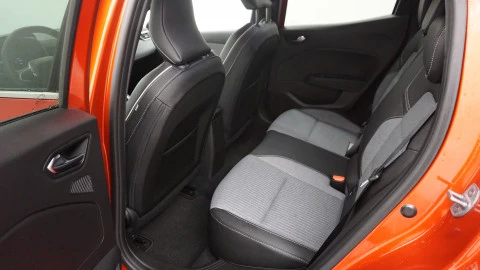 Renault Clio Techno full hybrid E-Tech 145 (103Kw)