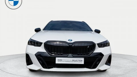 BMW i5 eDrive40