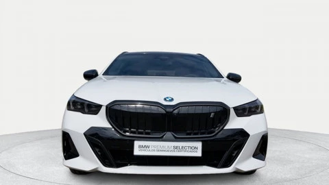 BMW i5 eDrive40