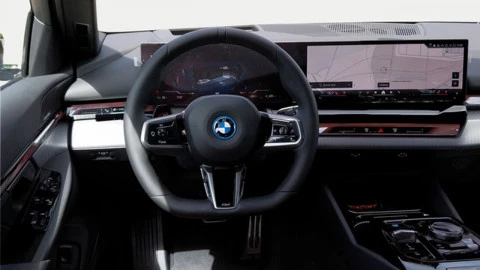 BMW i5 eDrive40