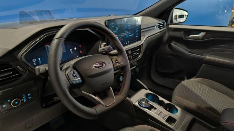 Ford Kuga Active X 2.5 Duratec FHEV 132kW Auto