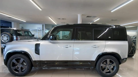 Land Rover Defender 3.0D I6 250 X-Dyn SE 110 AT 4WD MHEV