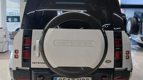 Land Rover Defender 3.0D I6 250 X-Dyn SE 110 AT 4WD MHEV