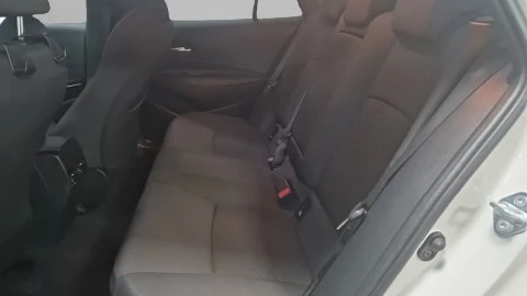 Toyota Corolla 2.0 180H FEEL! E-CVT TOURING SPORT