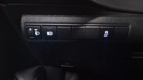 Toyota Corolla 2.0 180H FEEL! E-CVT TOURING SPORT