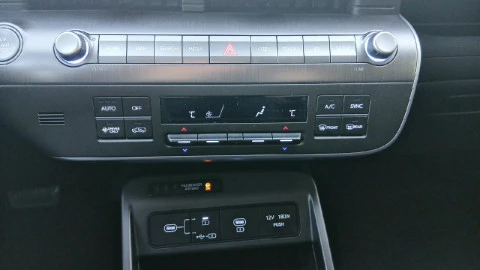 Hyundai Kona EV 99kW 48kWh Black Line