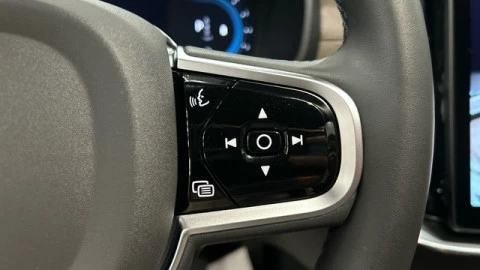 Volvo XC90 B5 Gasolina Core AWD Auto 184 kW (250 CV)