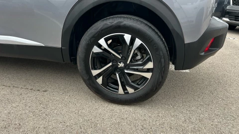Peugeot 2008 Allure Puretech 130 S&S EAT8