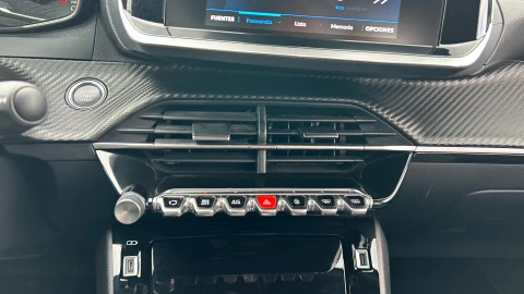 Peugeot 2008 Allure Puretech 130 S&S EAT8
