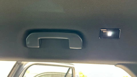 Peugeot 2008 Allure Puretech 130 S&S EAT8