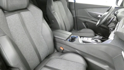 Peugeot 3008  Diesel  1.5BlueHDi Allure S&S EAT8 130