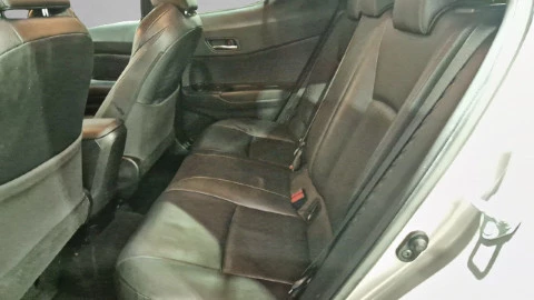 Toyota C-HR 1.8 125H Dynamic Plus