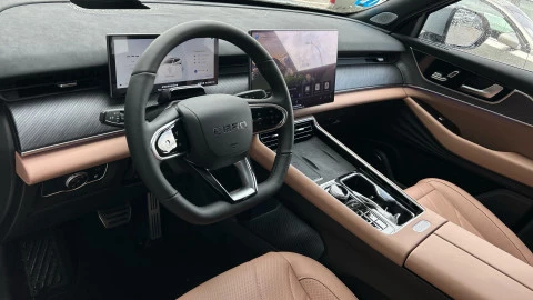 EBRO S900 PHEV 1.5 TGDI 3DHT 4X4 Luxury