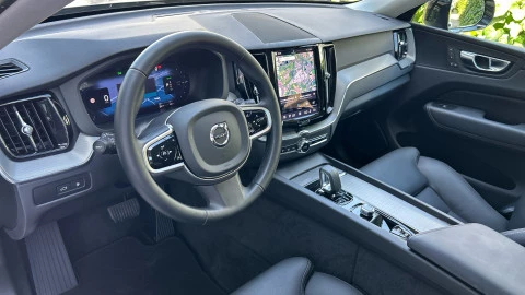 Volvo XC60 2.0 T6 AWD Recharge Plus Dark Auto