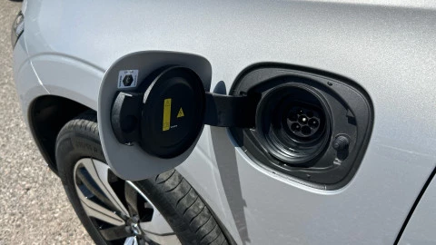 Volvo XC60 2.0 T6 AWD Recharge Plus Dark Auto