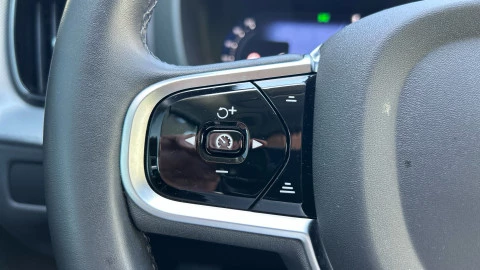 Volvo XC60 2.0 T6 AWD Recharge Plus Dark Auto