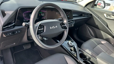 Kia Niro 1.6 GDi HEV 104kW (141CV) Drive Kia Niro 1.6 GDi HEV 104kW (141CV) Drive
