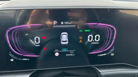 Kia Niro 1.6 GDi HEV 104kW (141CV) Drive Kia Niro 1.6 GDi HEV 104kW (141CV) Drive