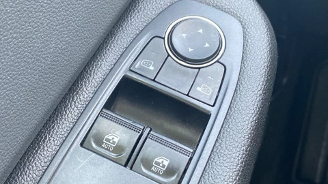 Renault Clio Business Blue dCi 63 kW (85CV)