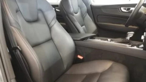 Volvo XC60 2.0 D4 Momentum Auto