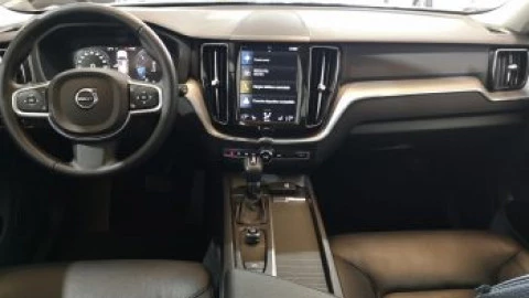Volvo XC60 2.0 D4 Momentum Auto