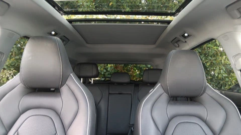 EBRO S700 1.6 TGDI Luxury 7 DCT