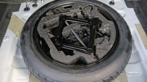 EBRO S700 1.6 TGDI Luxury 7 DCT