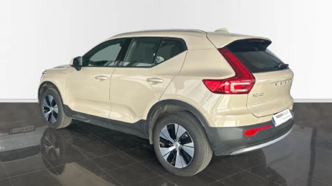 Volvo XC40 2.0 B3 G Core Auto