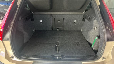 Volvo XC40 2.0 B3 G Core Auto