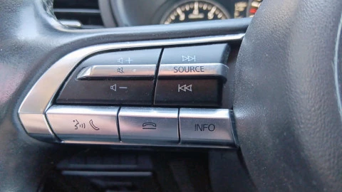 Mazda3 2.0 e-SKYACTIV-G EVOLUTION