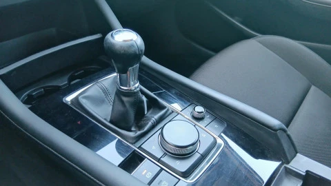 Mazda3 2.0 e-SKYACTIV-G EVOLUTION