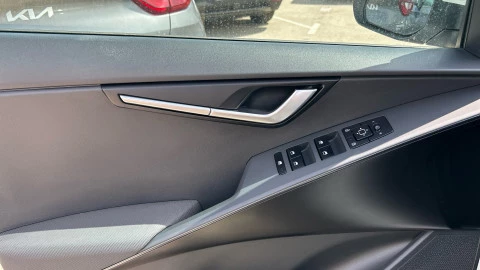 Kia Niro 1.6 GDi HEV 104kW (141CV) Concept