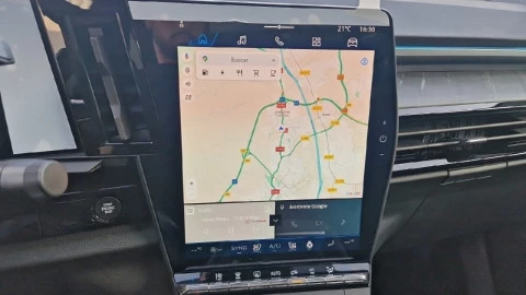 Renault Rafale Atelier Alpine E-Tech 4x4 221kW (300CV)