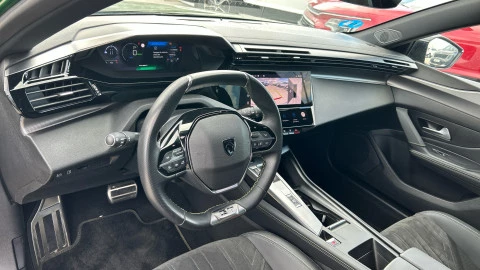 Peugeot 308 5P GT Hybrid 225 eEAT8