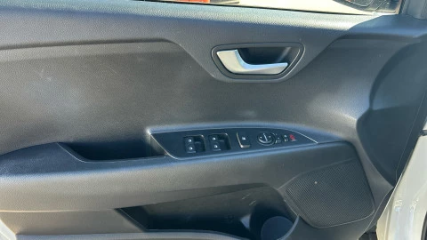 Kia Stonic 1.2 DPi 62kW (84CV) Drive