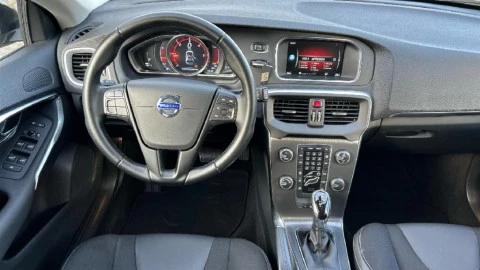 Volvo V40 2.0 D2 Kinetic Auto