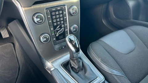 Volvo V40 2.0 D2 Kinetic Auto