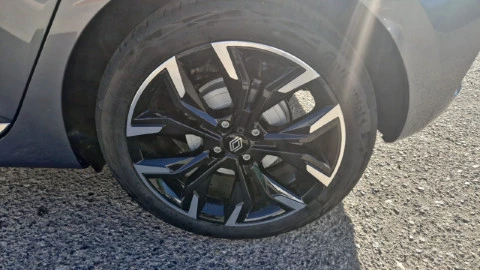 Renault Clio Techno full hybrid E-Tech 145 (103Kw)