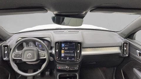Volvo XC40 1.5 T3 Momentum Pro