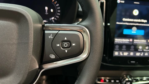 Volvo XC40 2.0 B3 G Core Auto