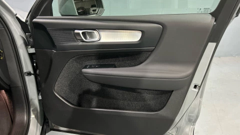 Volvo XC40 2.0 B3 G Core Auto