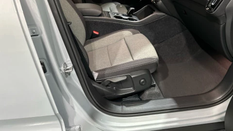 Volvo XC40 2.0 B3 G Core Auto