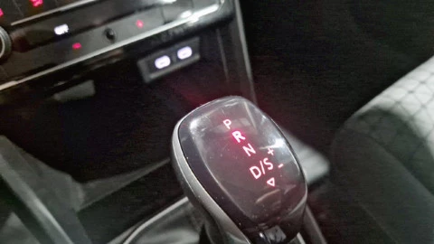 Volkswagen T-Cross Advance 1.0 TSI 81kW (110CV) DSG