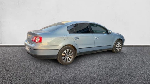 Volkswagen Passat 2.0 TDI 110cv DPF Advance Plus