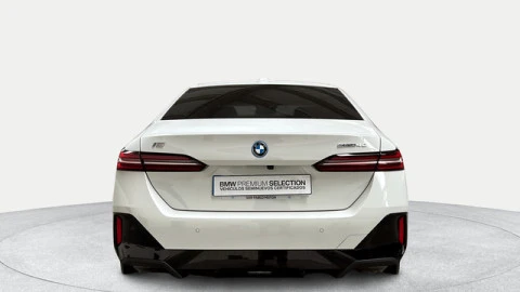 BMW i5 eDrive40