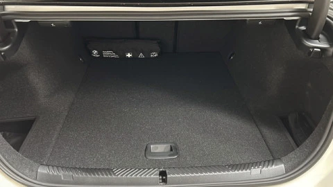 BMW i5 eDrive40