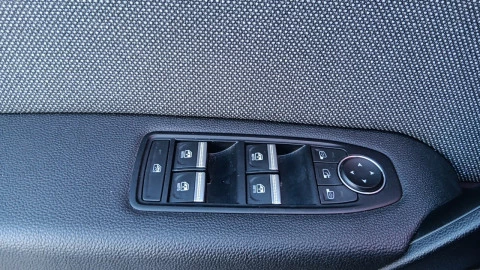 Renault Captur techno Eco-G 100cv (74 kW)