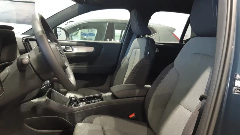 Volvo XC40 2.0 B3 G Black Edition Plus Auto