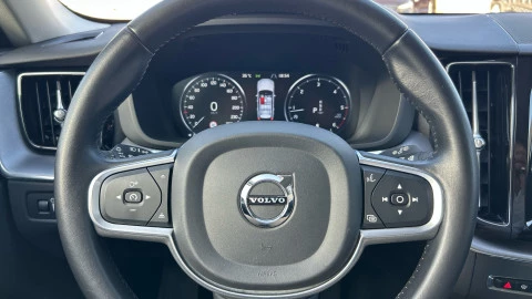 Volvo XC60 2.0 B4 D AWD Business Plus Auto